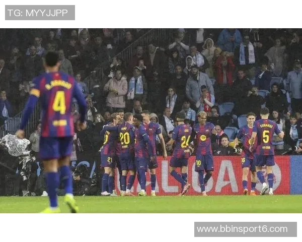 西甲第12轮最佳阵容揭晓莱万拉什福德阿尔瓦雷斯领衔出战