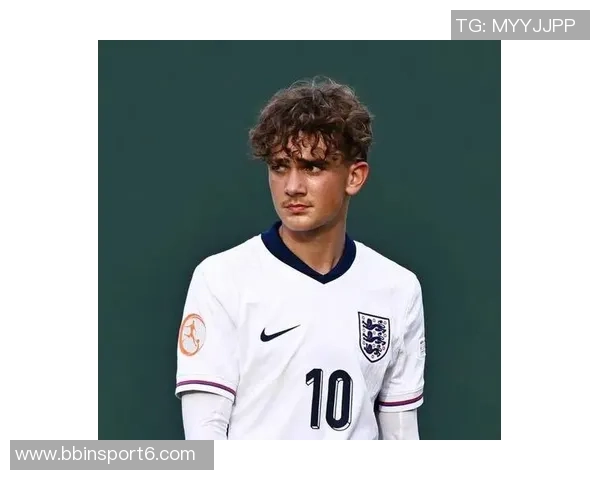 罗马诺爆料新月即将以200万欧签下前阿森纳后卫马里 罗马诺爆料新月即将以200万欧签下前阿森纳后卫马里